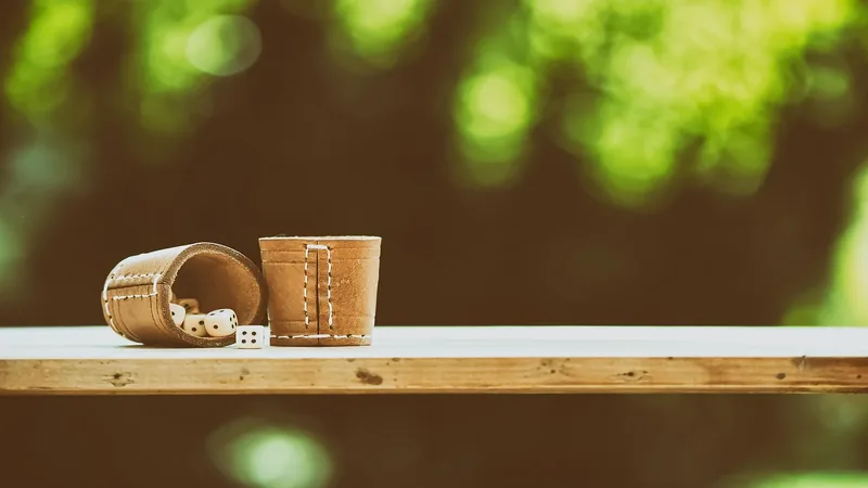 Fi88 bắn cá official: Hướng Dẫn Cách Chơi Xóc Đĩa - Casino Trực Tuyến Uy Tín | dice,  dice cup,  happiness,  gambling,  gesellschaftsspiel,  dice,  dice,  dice,  dice,  dice,  dice cup,  gambling,  gambling